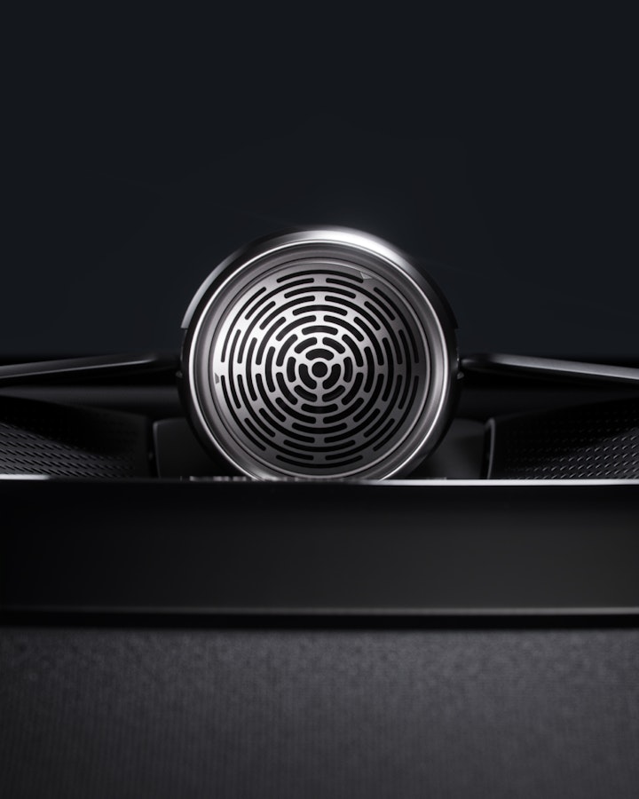 The Bowers & Wilkins speaker design complements the minimalist interior of Polestar 3. 
