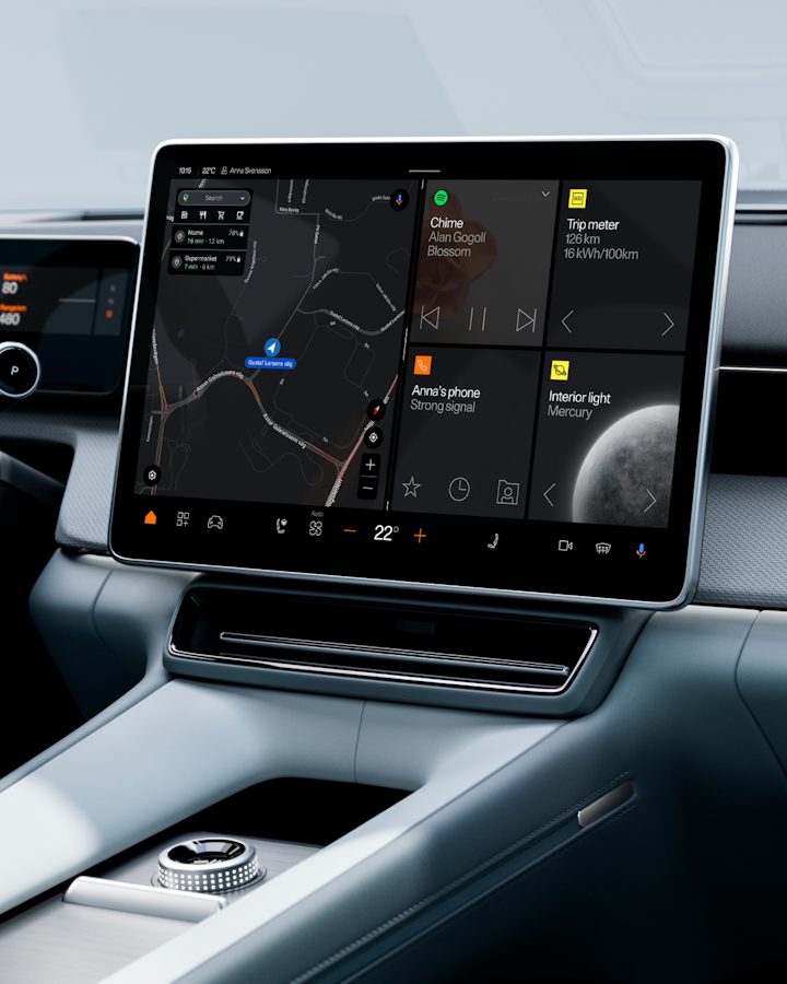 15.4-inch landscape centre display in the Polestar 4