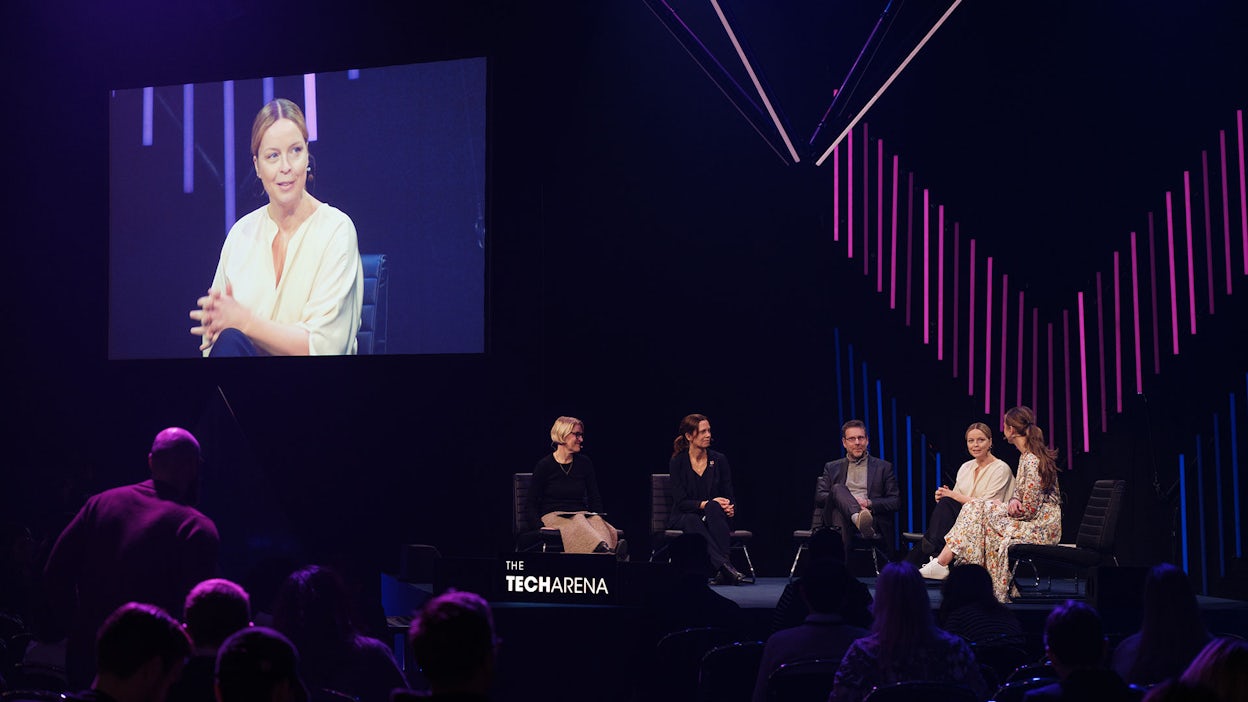 A panel discussion featuring sustainability manager Fredrika Klarén, representing Polestar