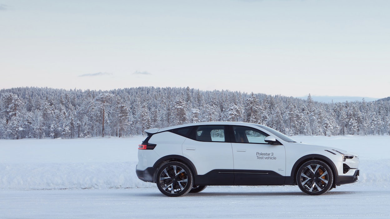 Polestar 3 in Snow on snow.