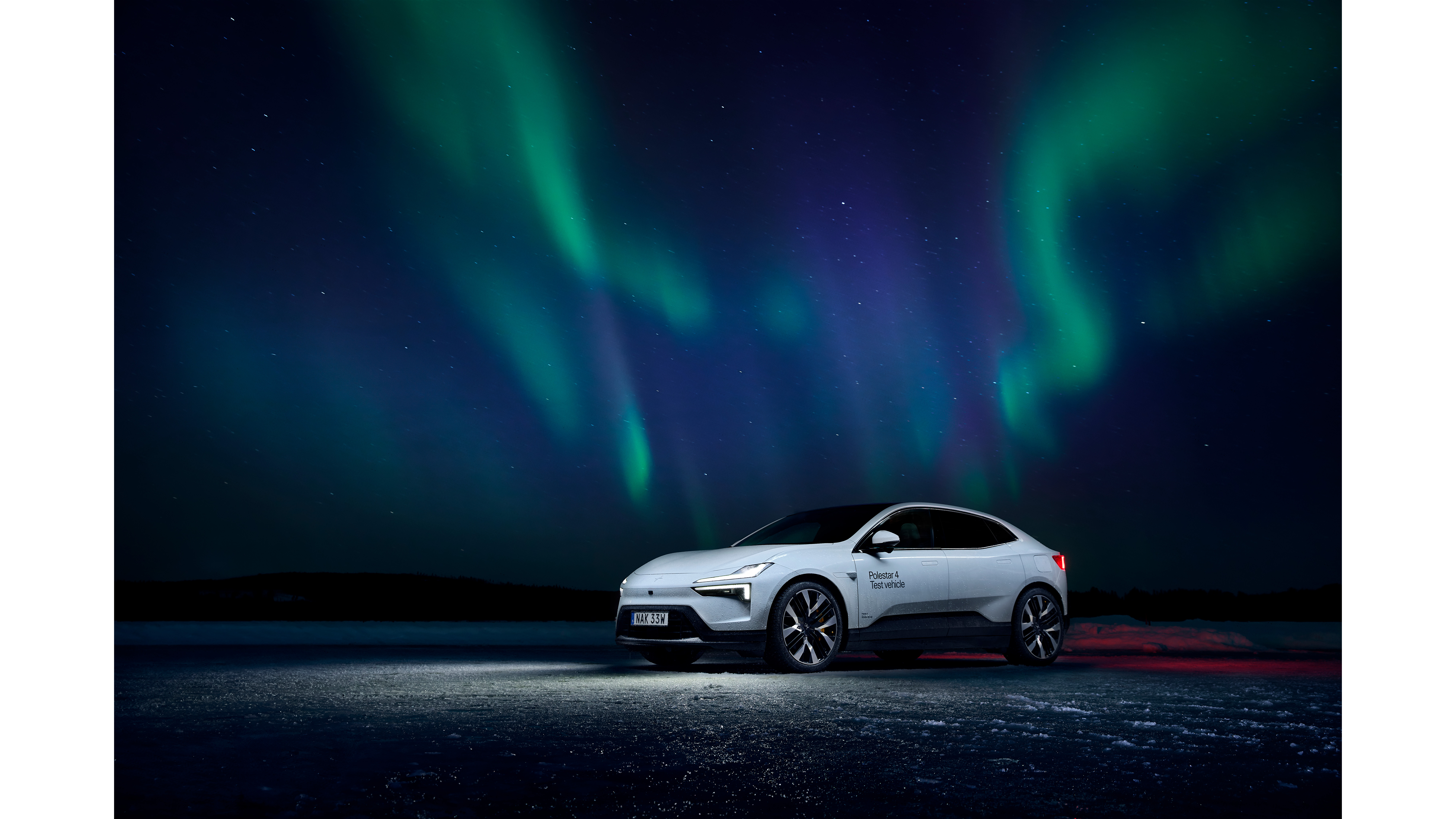Polestar 4 with Northern Lights backdrop.