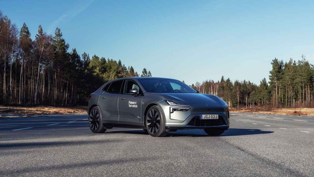 Front facing Polestar 4.