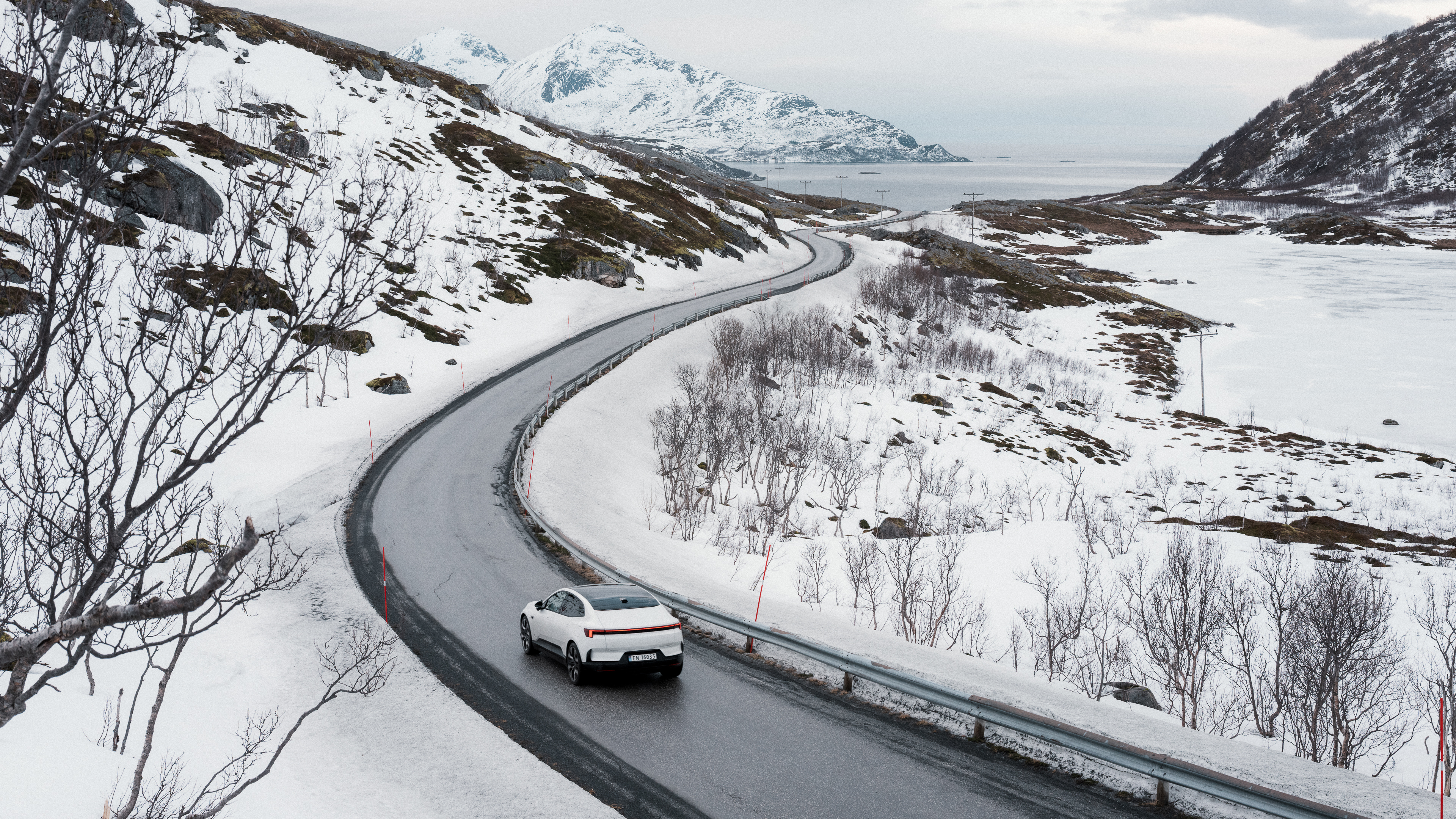 Polestar 4 on winding moutain road