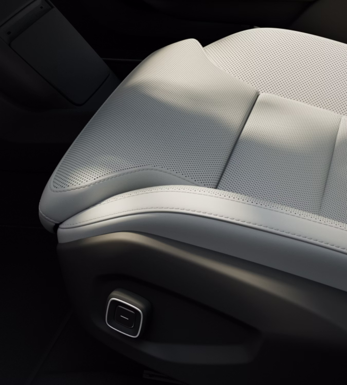 Polestar 3’s seats adjusting to set positions, displaying the driver profile functionality.