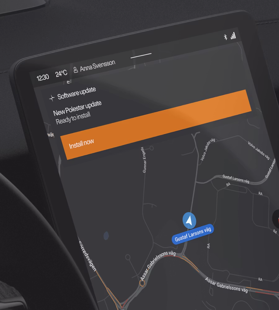 Polestar 3’s centre display showing the prompt to begin installation of a software update.