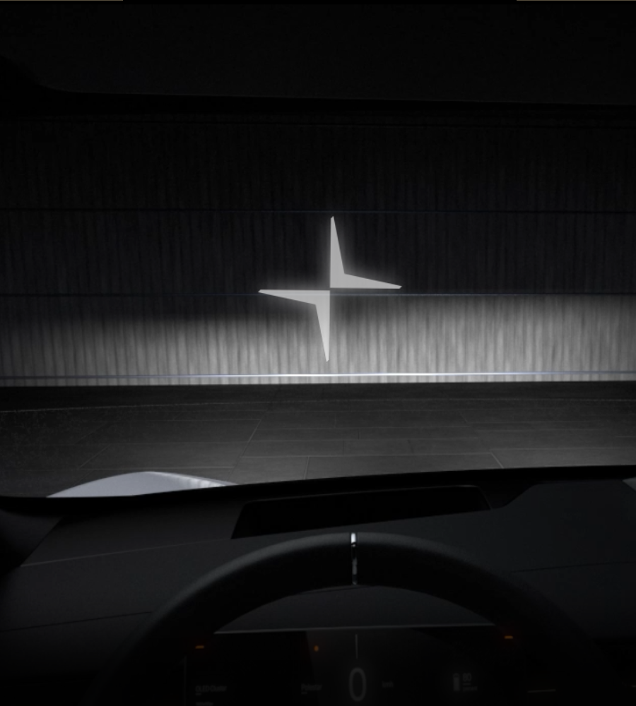 Polestar 3’s front and rear light bar fading in and out with lighting.