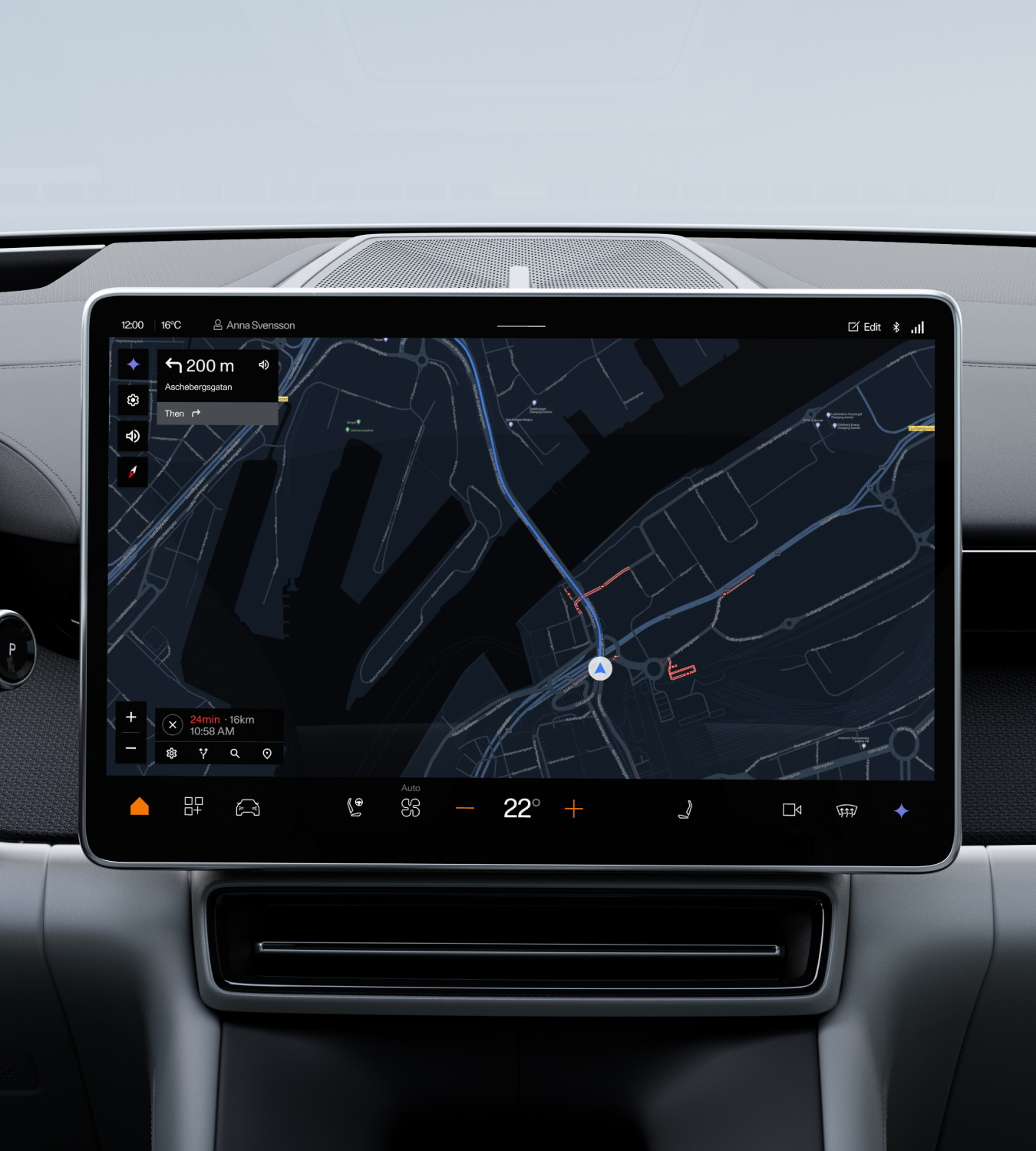 Polestar 4 coupé’s centre display with Google Maps on the screen with an active route.