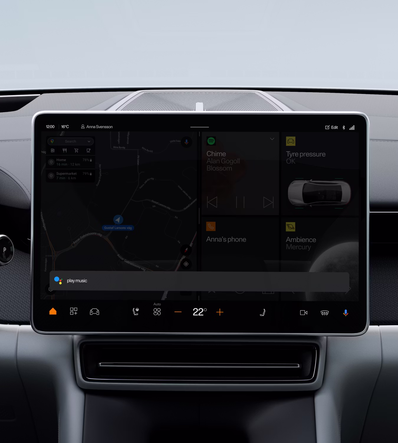 Polestar 4 coupé’s centre display with a Google Assistant prompt.