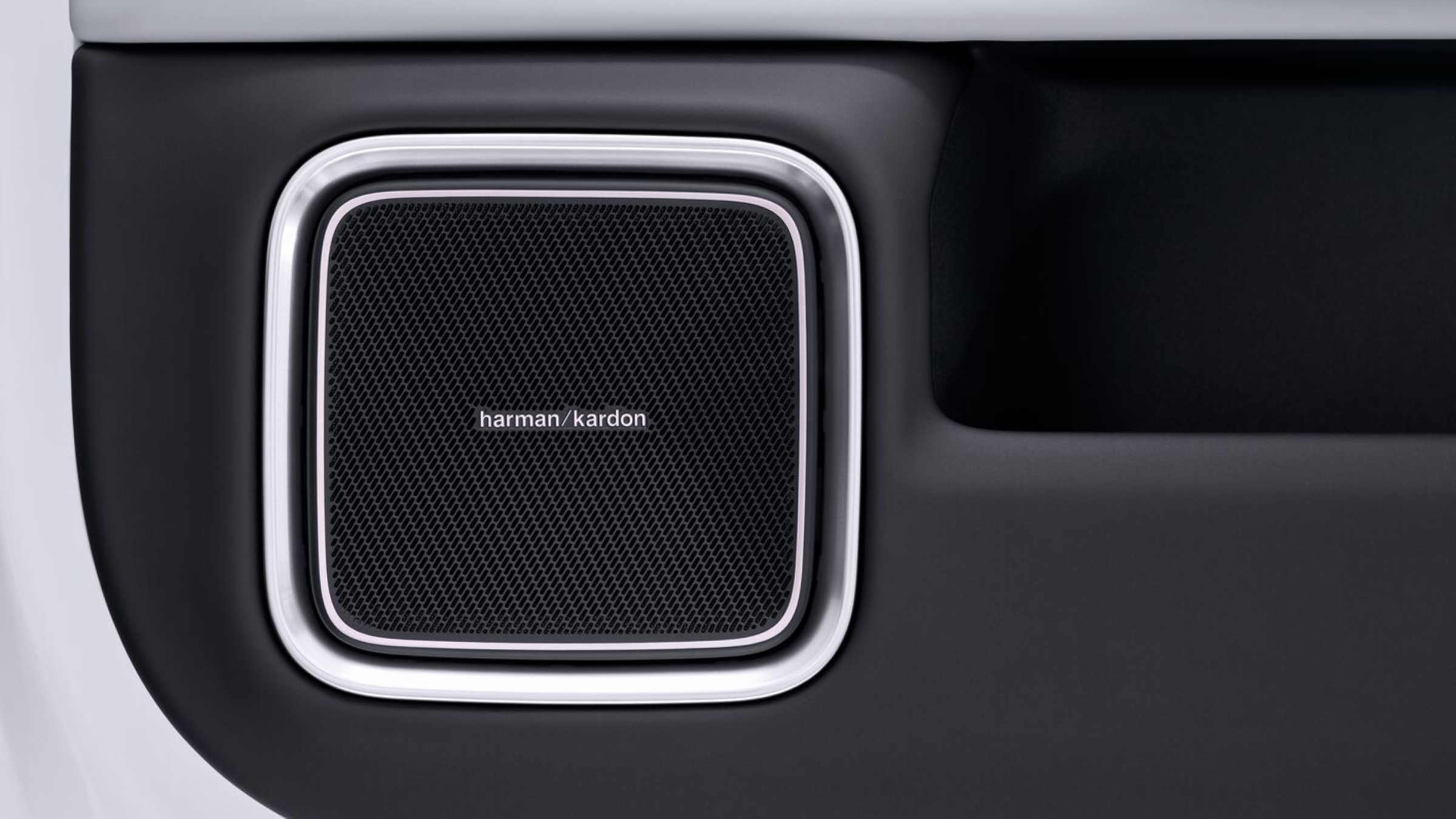 Polestar 4 coupé’s door speaker with optional Harman Kardon audio system.